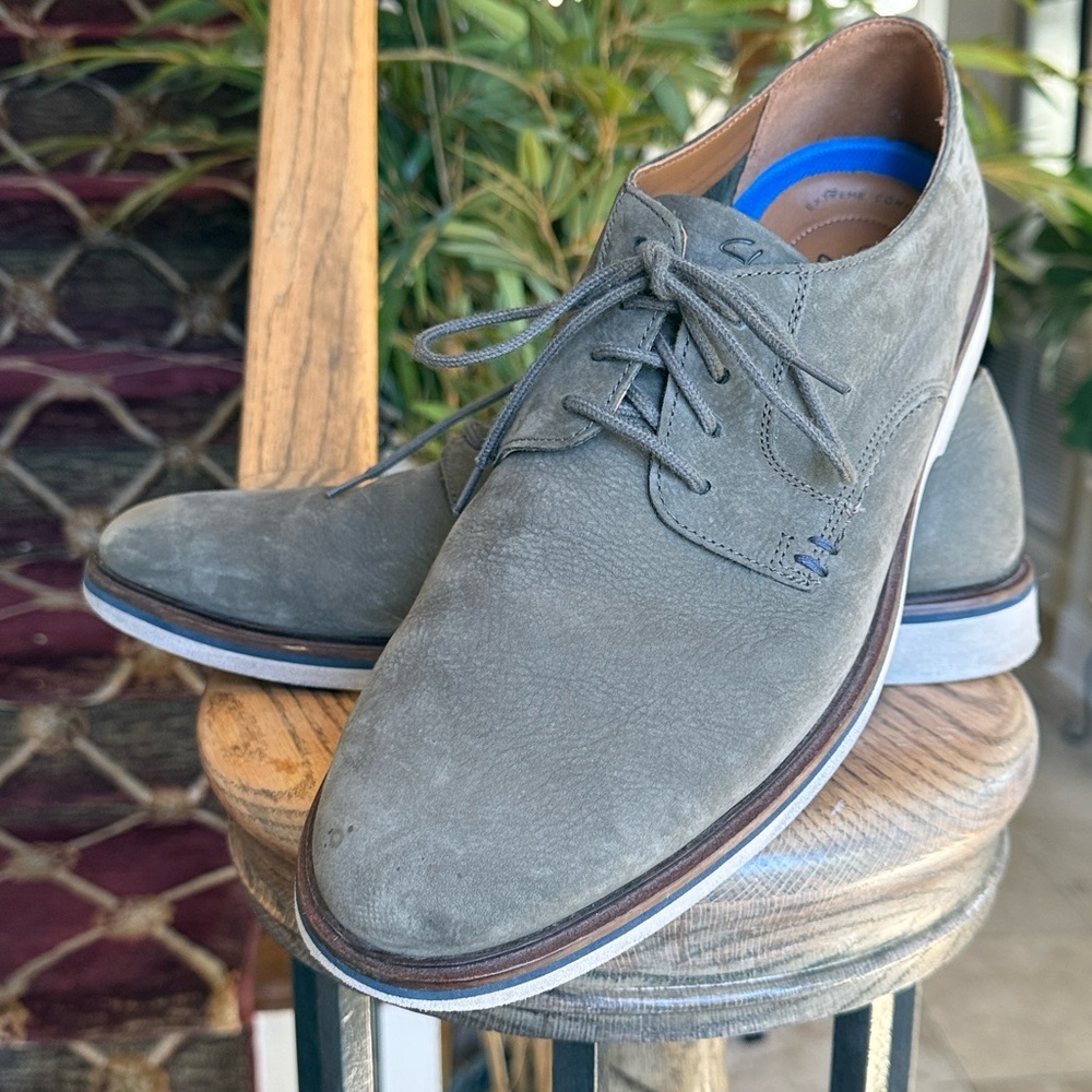 CLARKS MALWOOD men’s olive green slip on lace up suede shoe size 9 1/2 W - Picture 2 of 11